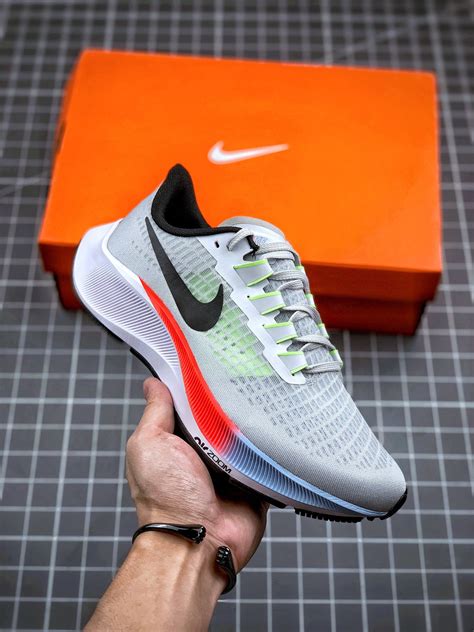 nike air pegasus 37 men.